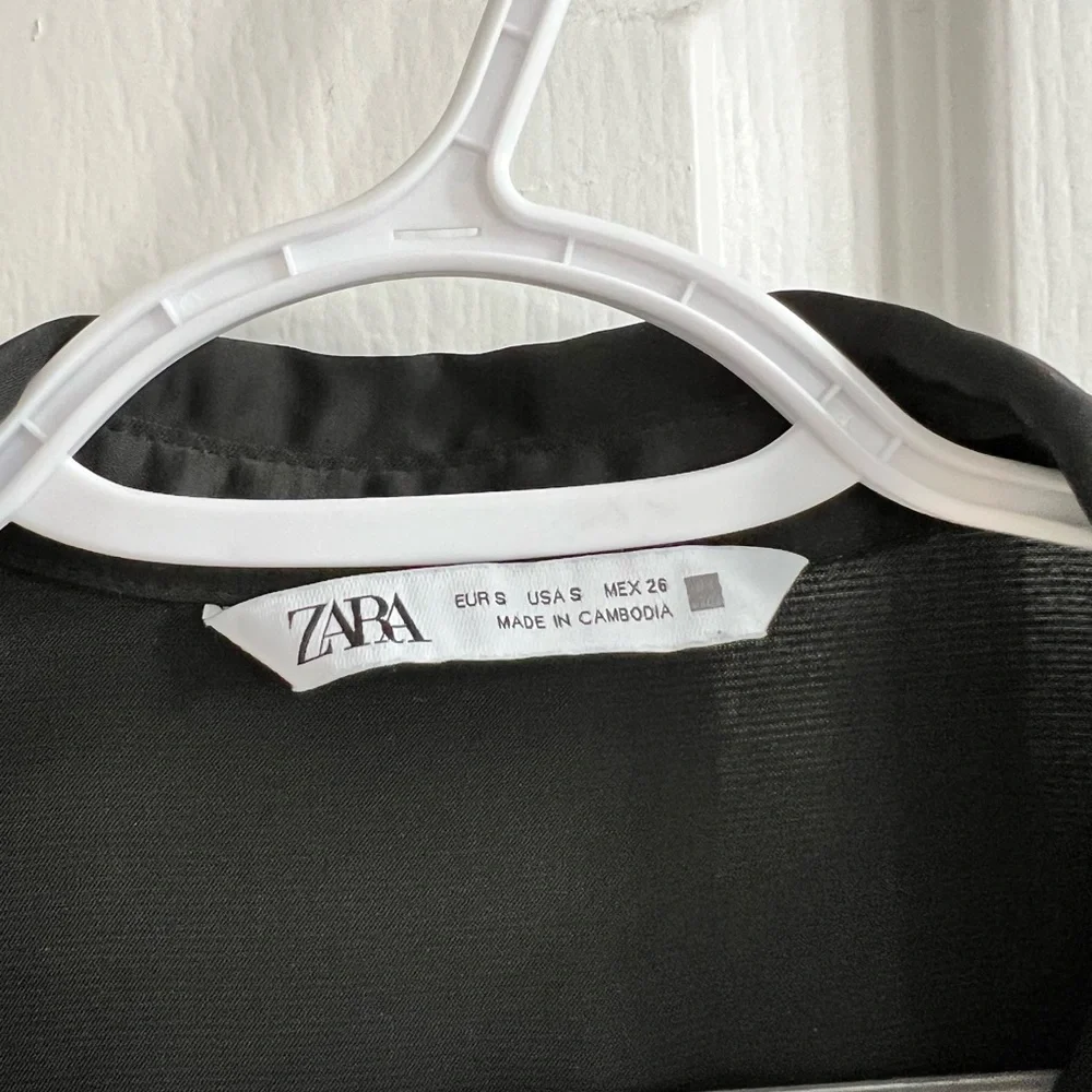 Black button down Small - Picture 1 of 2